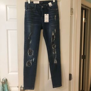 Judy Blue distressed jeans